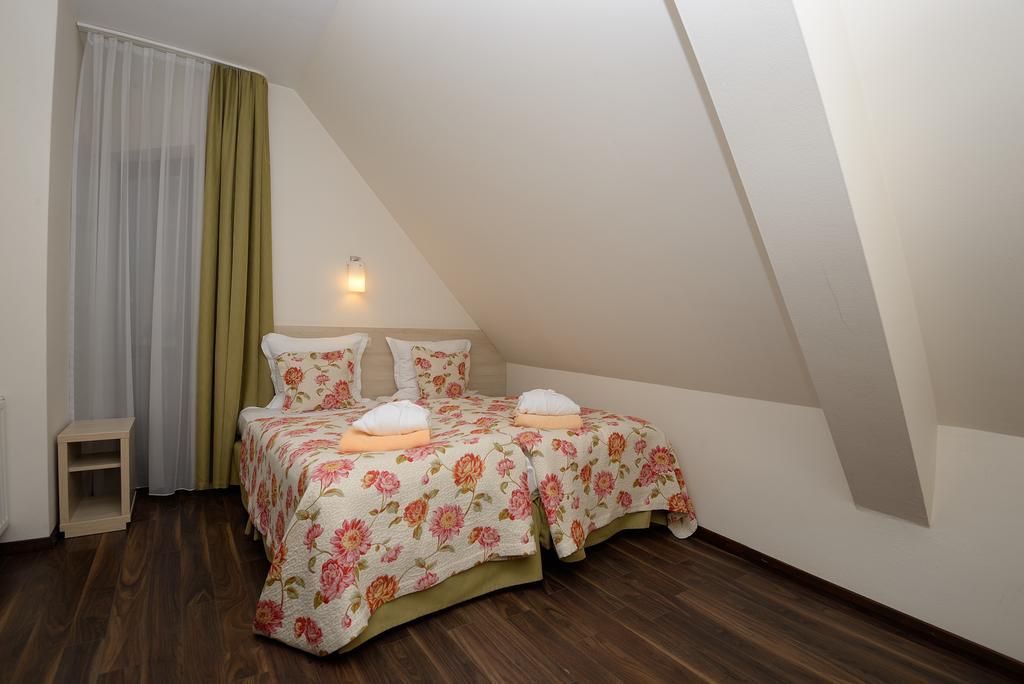 Hotel Nad Przelomem Сромовце-Нижне Номер фото